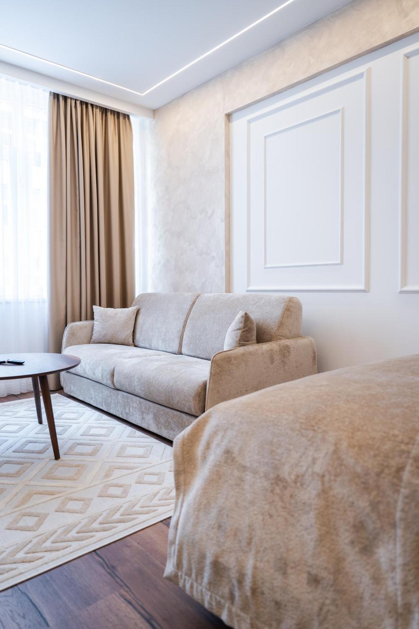 Bel Air Apartment *